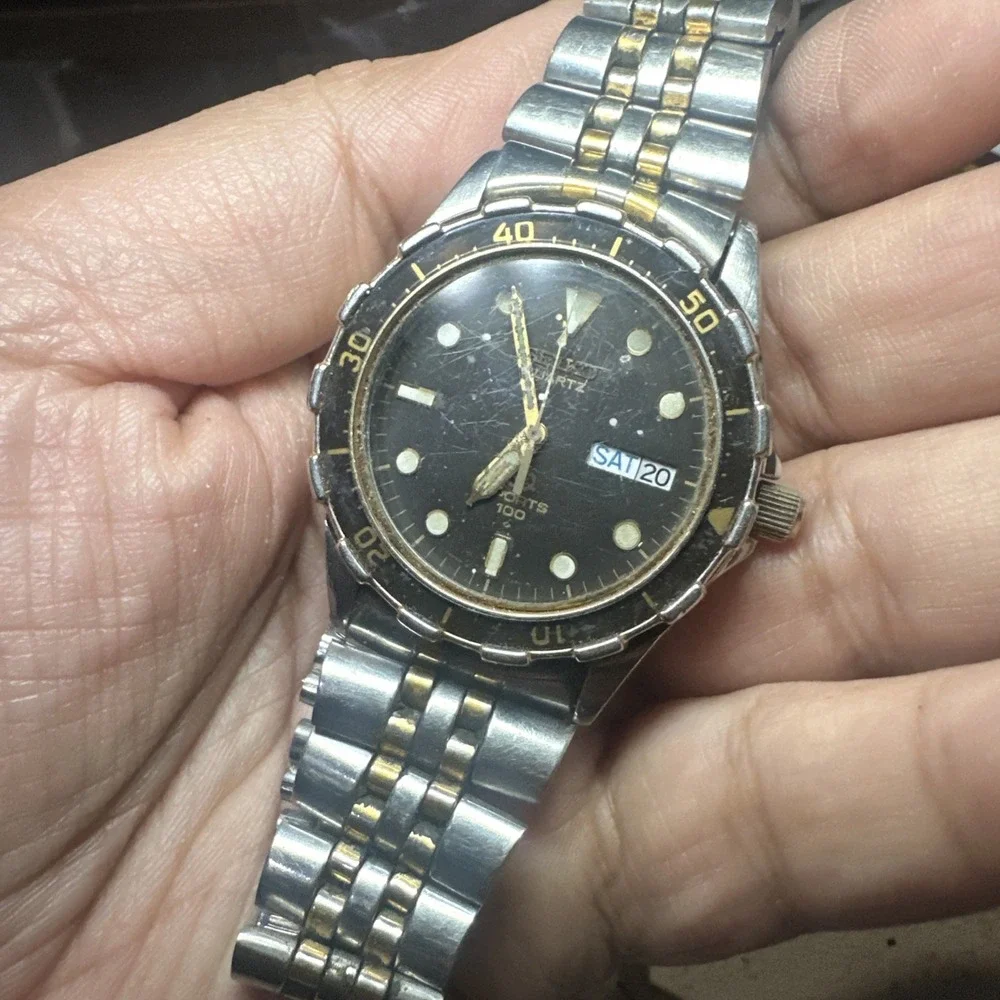 Works Seiko Sports 100 8123-7199 Two Tone Day Date Diver Style Men's Watch READ!